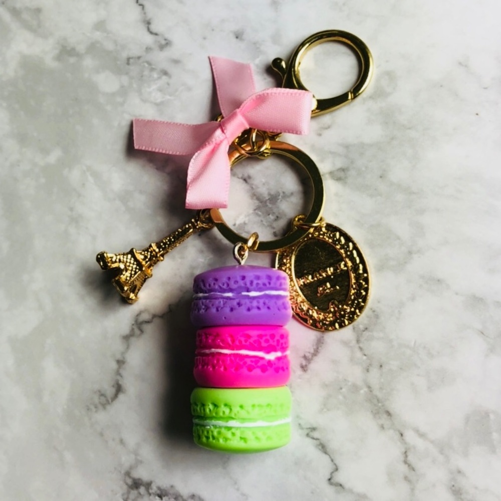 ❤️HP❤️New! Macaron Eiffel Tower Charm Bow Keychain